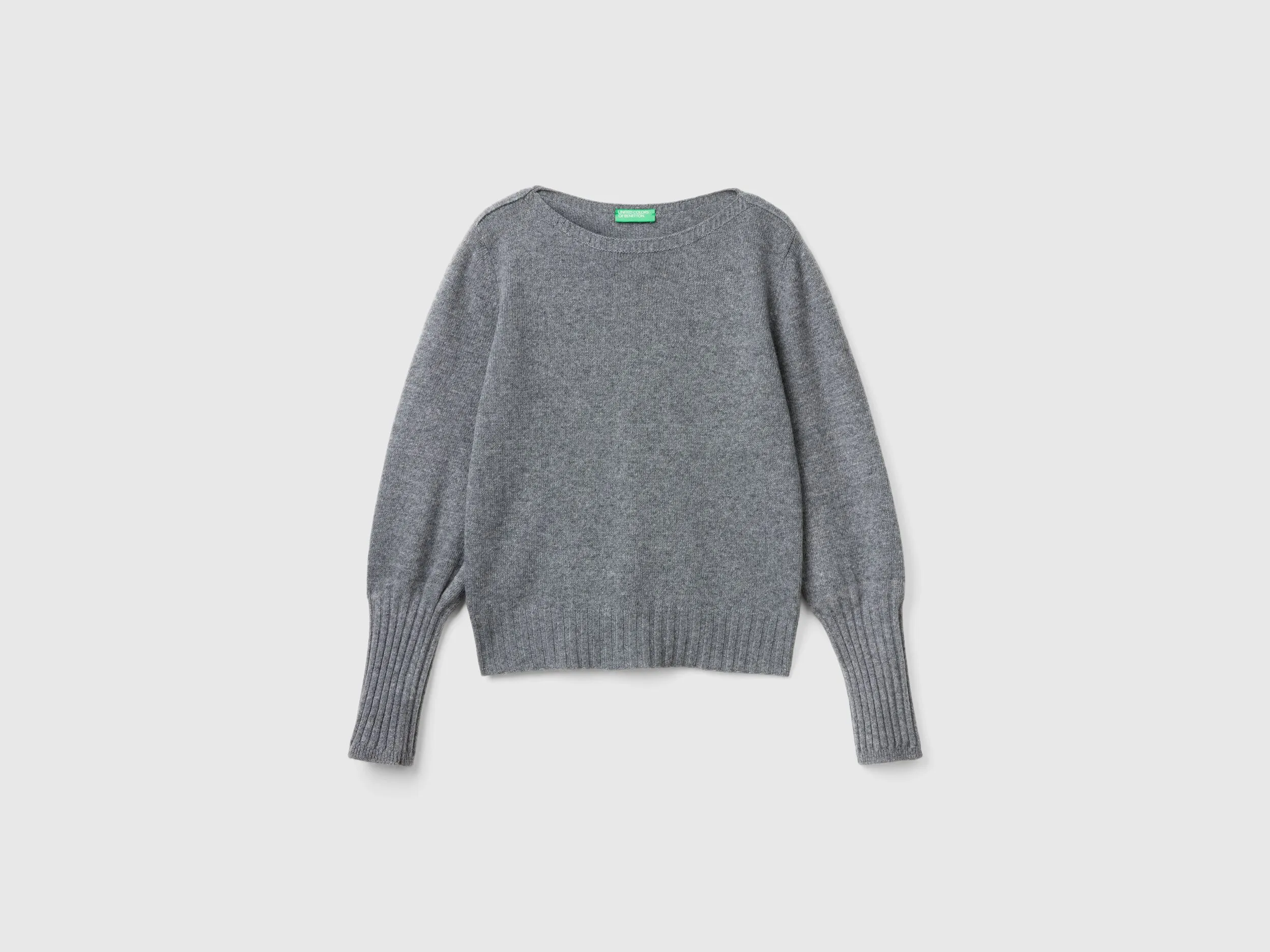 Pulli mit U-Boot-Ausschnitt